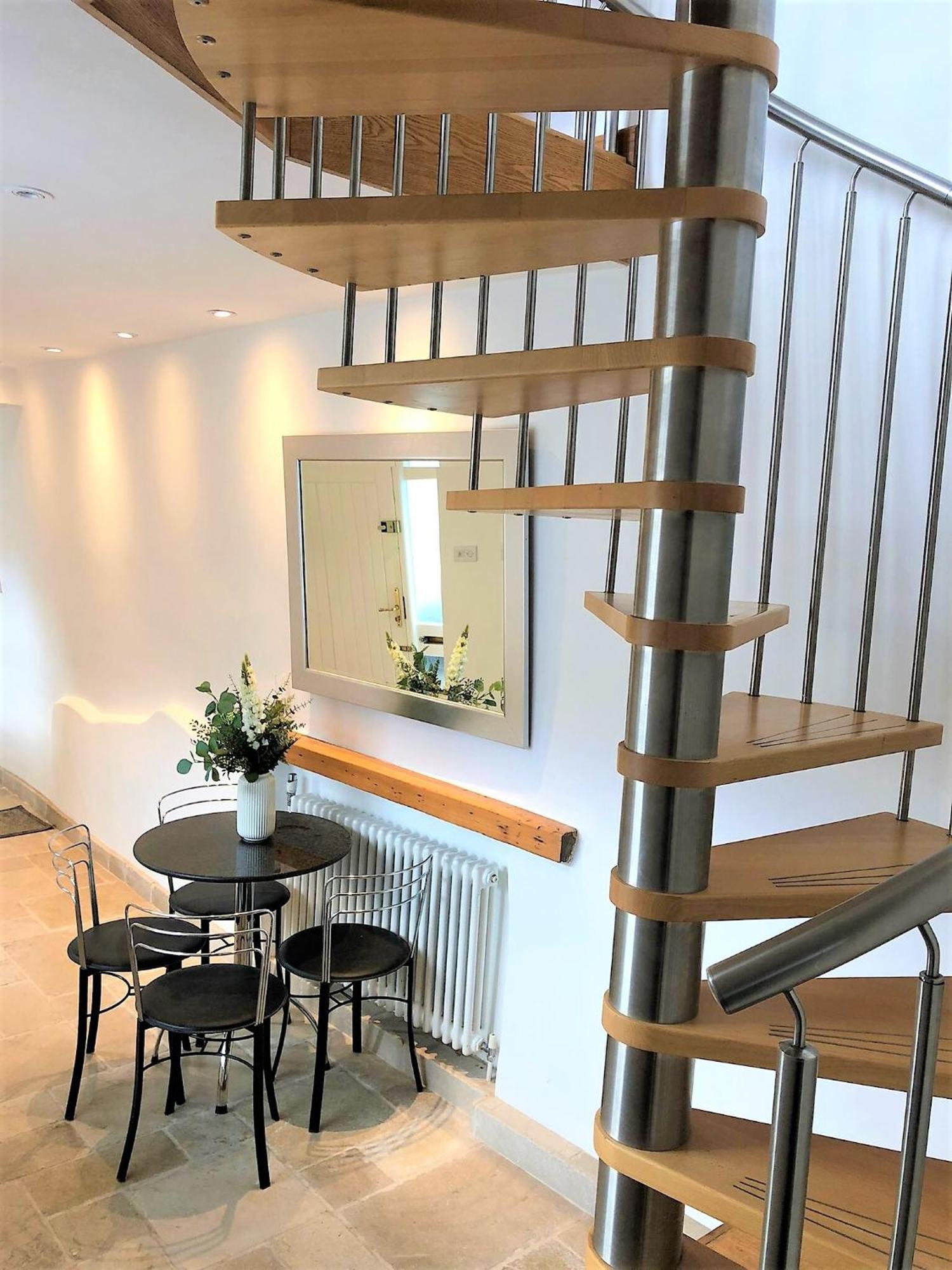 Prime Location! Detached Clifton Home With Parking بريستول المظهر الخارجي الصورة