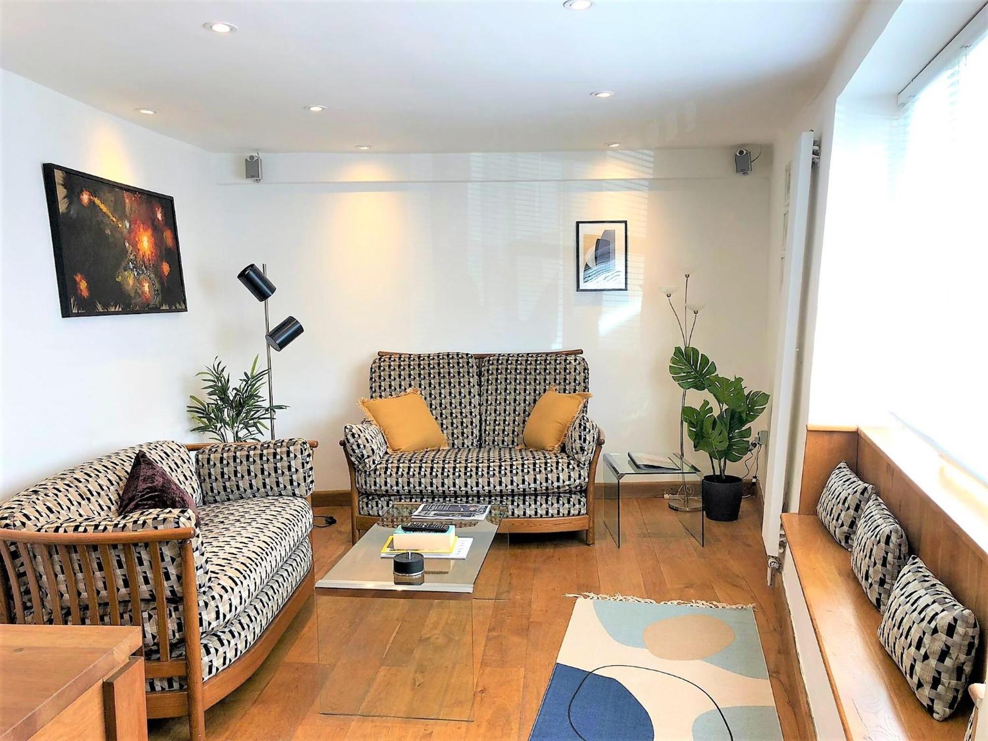 Prime Location! Detached Clifton Home With Parking بريستول المظهر الخارجي الصورة