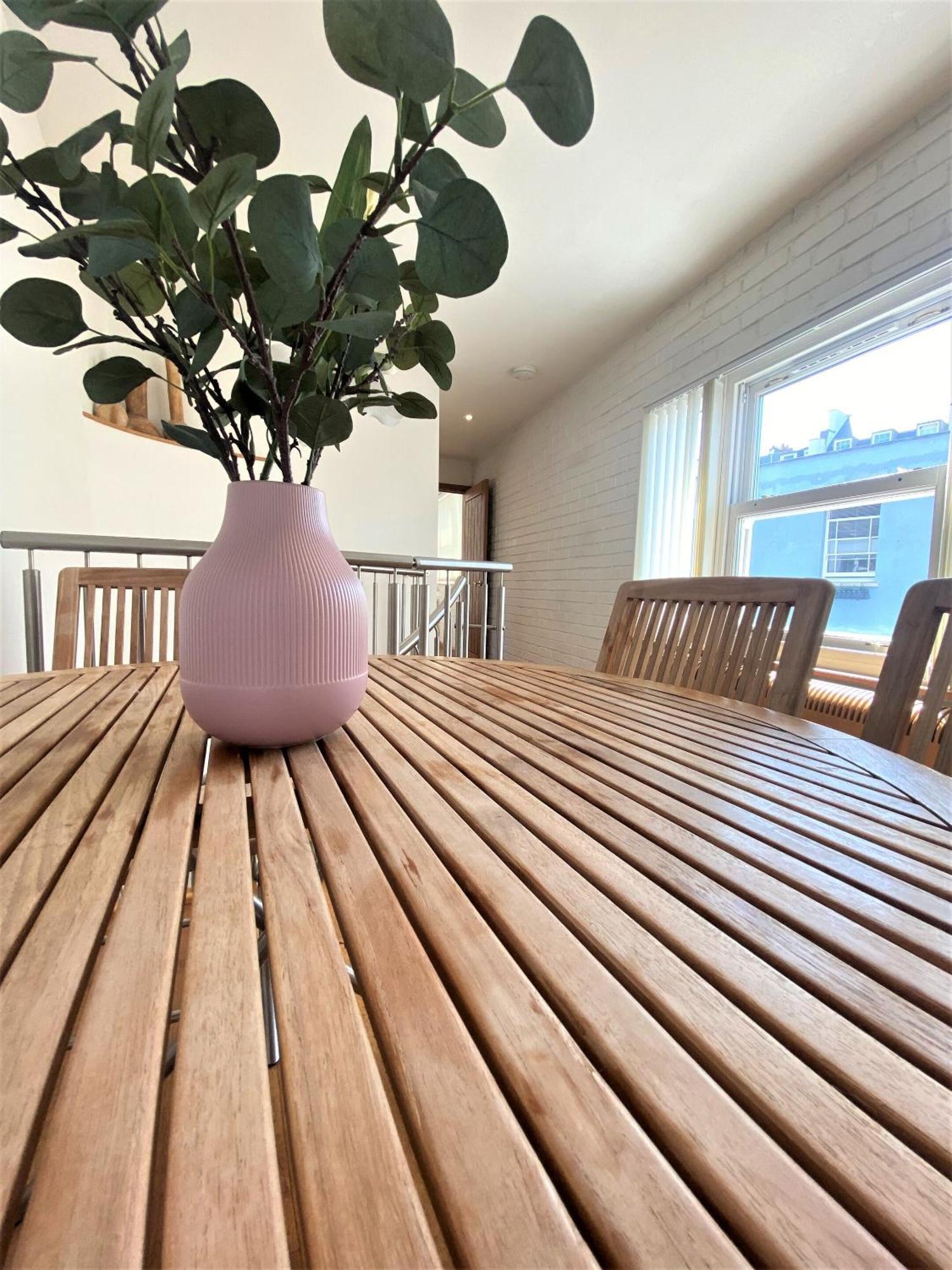 Prime Location! Detached Clifton Home With Parking بريستول المظهر الخارجي الصورة